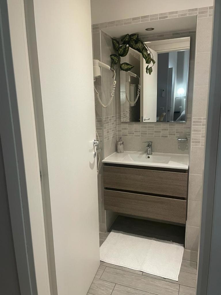 Holiday House Roma Vaticano מראה חיצוני תמונה